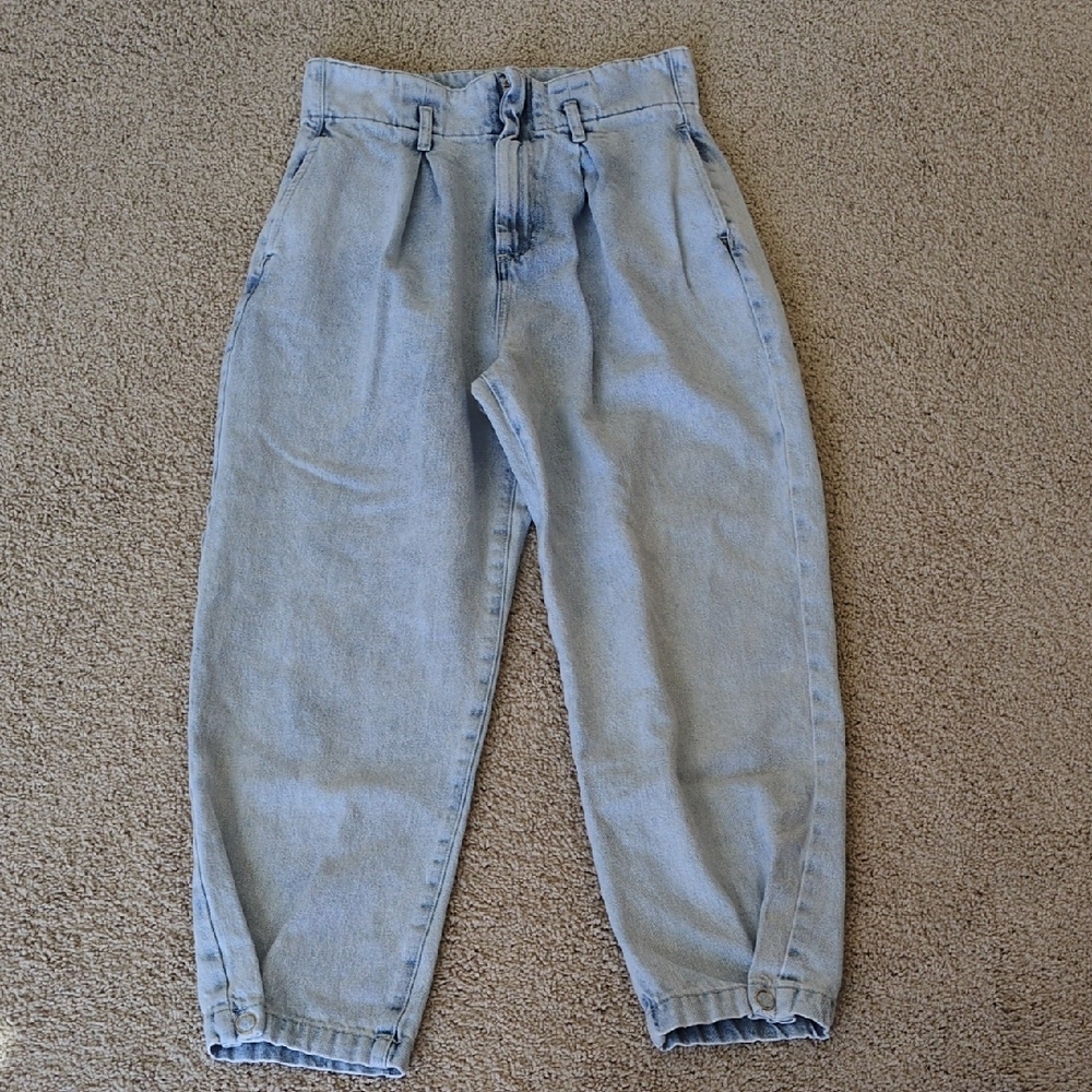Light Blue High-Waist Relaxed Women’s Jeans